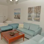 Unique Apartamento *